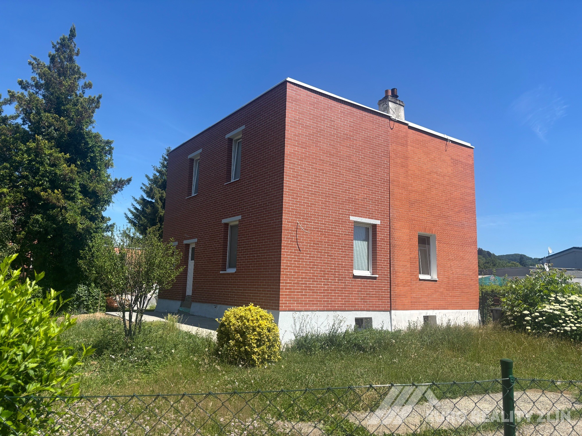 1/2 domek po kompletní rekonstrukci Podvesná, zahrada, 2x parkování