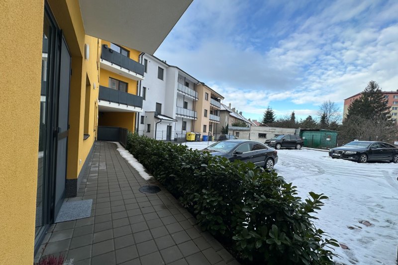 1+KK OTROKOVICE - NOVOSTAVBA S TERASOU A PARKINGEM