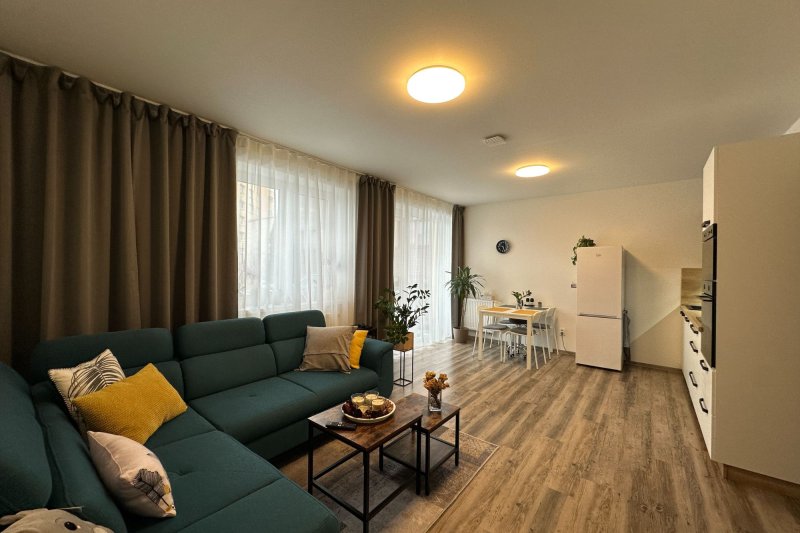 1+KK OTROKOVICE - NOVOSTAVBA S TERASOU A PARKINGEM