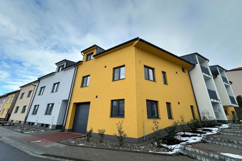1+KK OTROKOVICE - NOVOSTAVBA S TERASOU A PARKINGEM