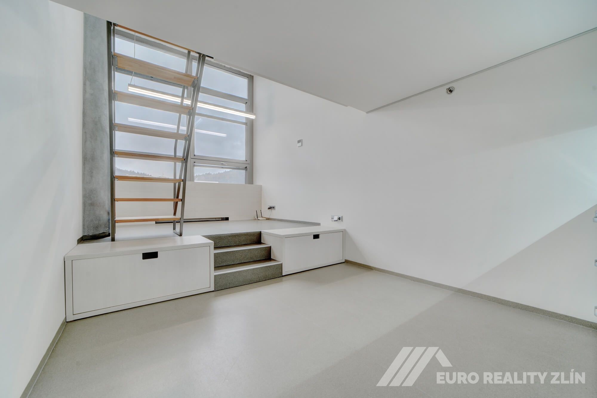 Stylový loft v ikonické budově 32 ve Svitu, Zlín