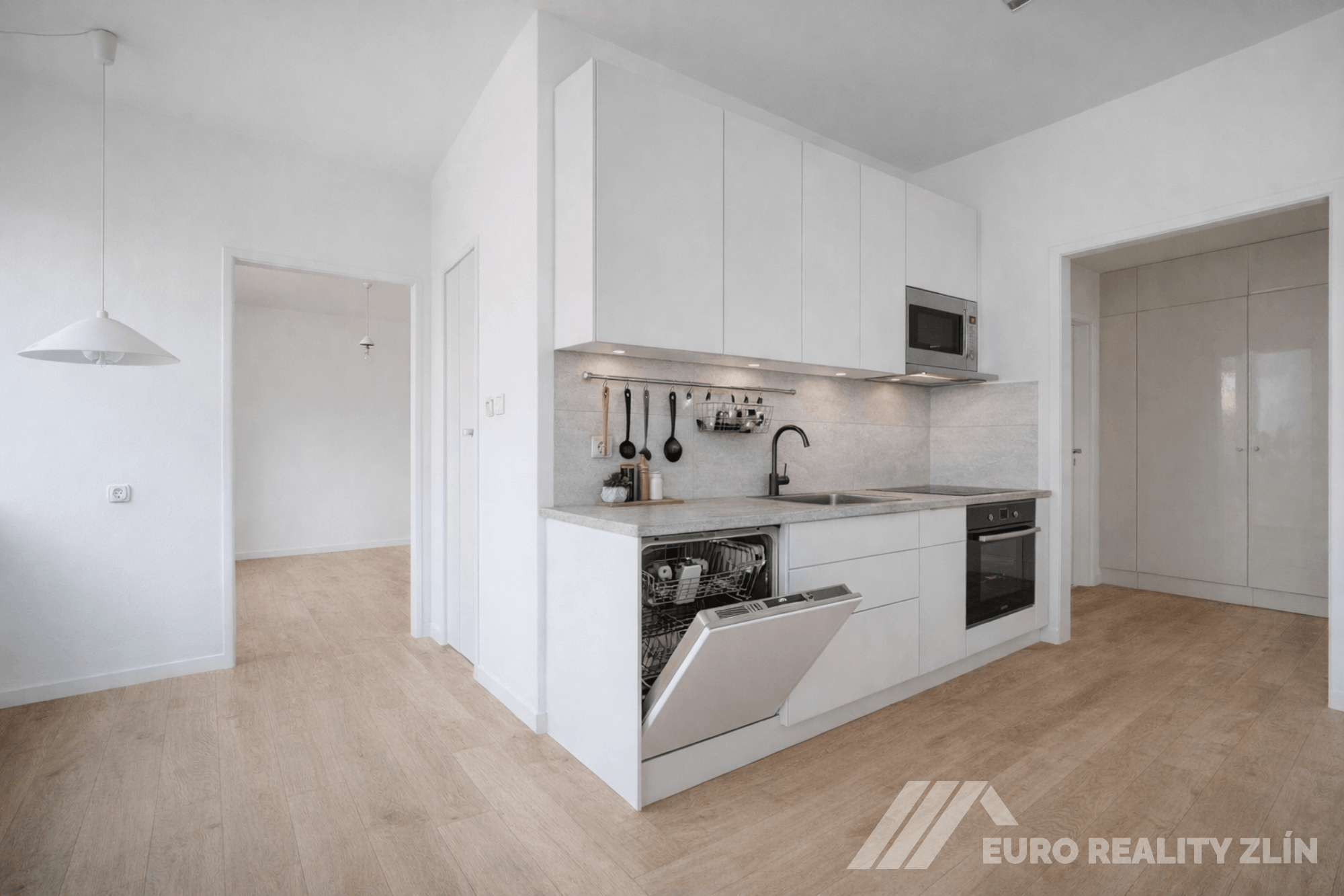 Prostorný byt 3+1 Filmové ateliéry Zlín