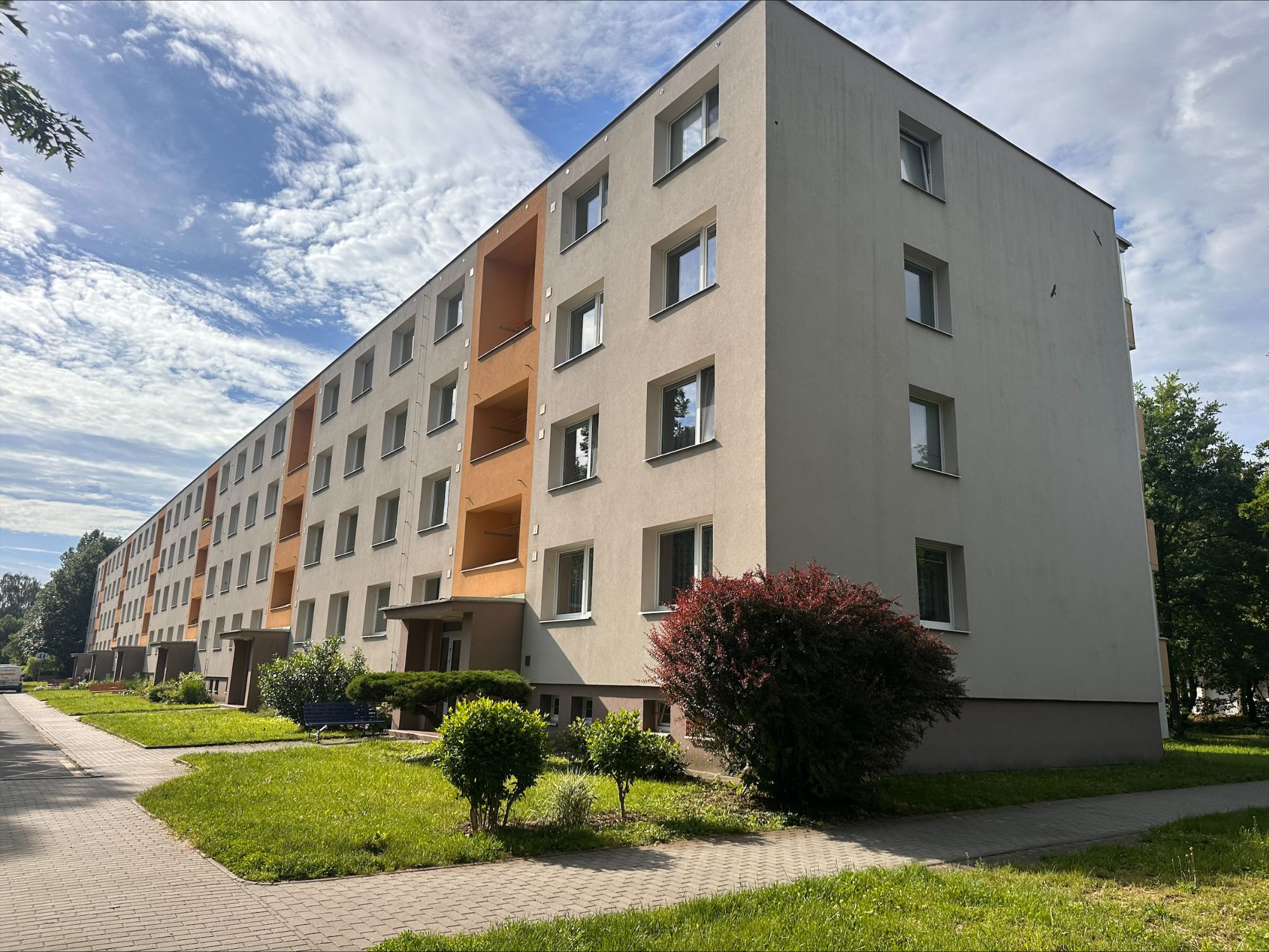 1+1 Zborovská, Zlín