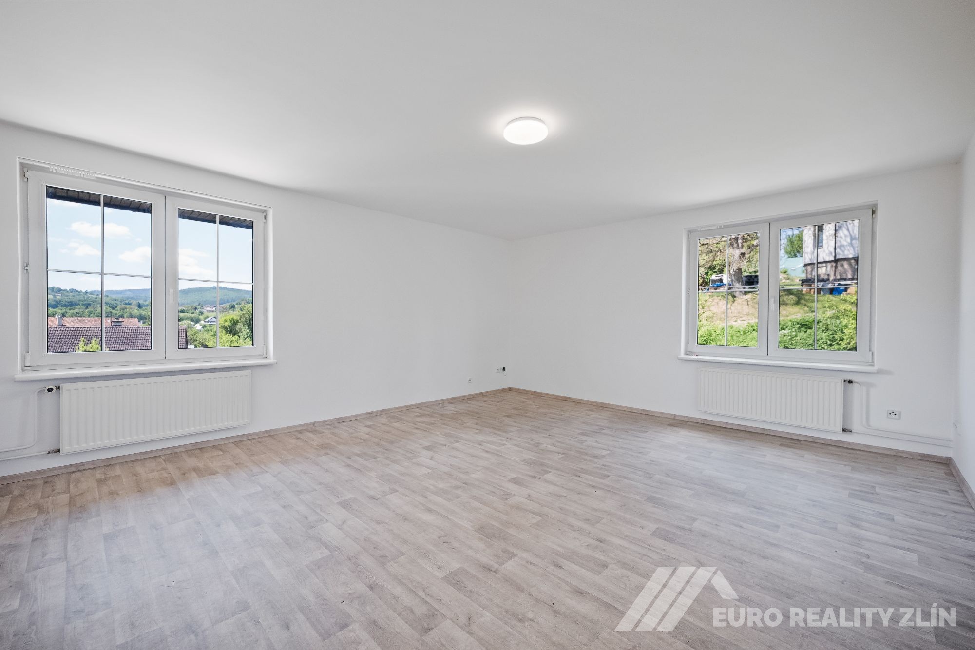 Prodej RD se zahradou v krásném prostředí obklopeném zelení