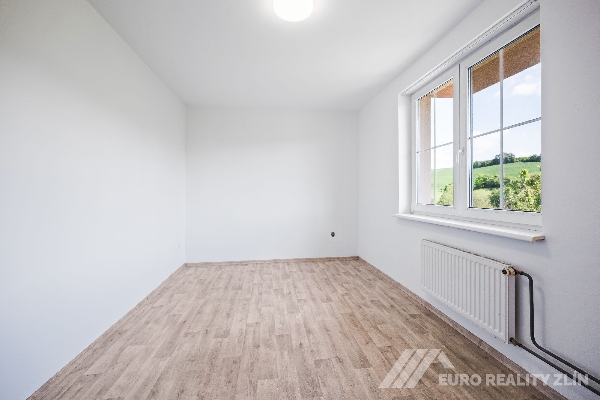 Prodej RD se zahradou v krásném prostředí obklopeném zelení