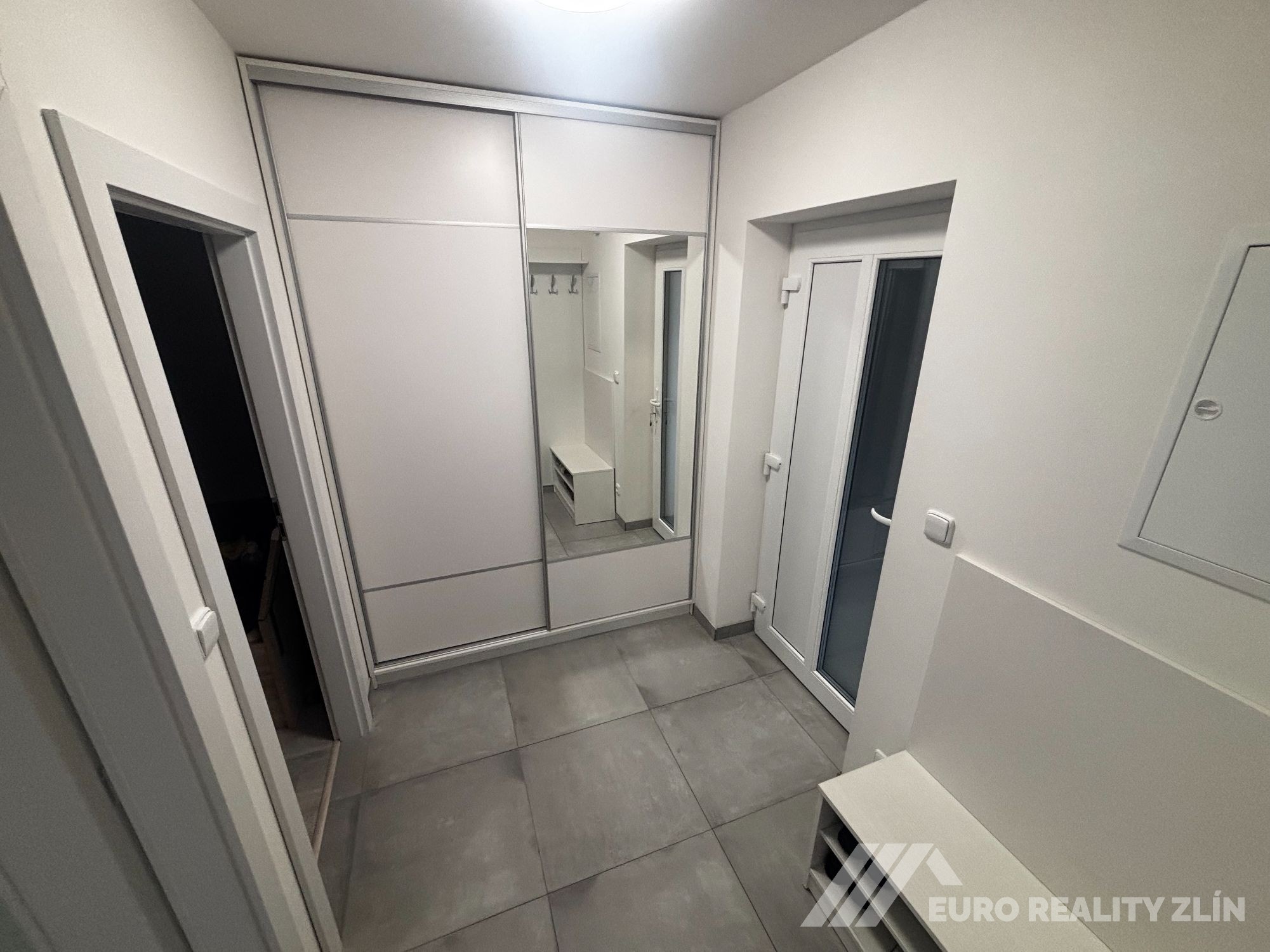 2+kk novostavba bytu s parkovacím stáním, balkonem, krásné prostředí