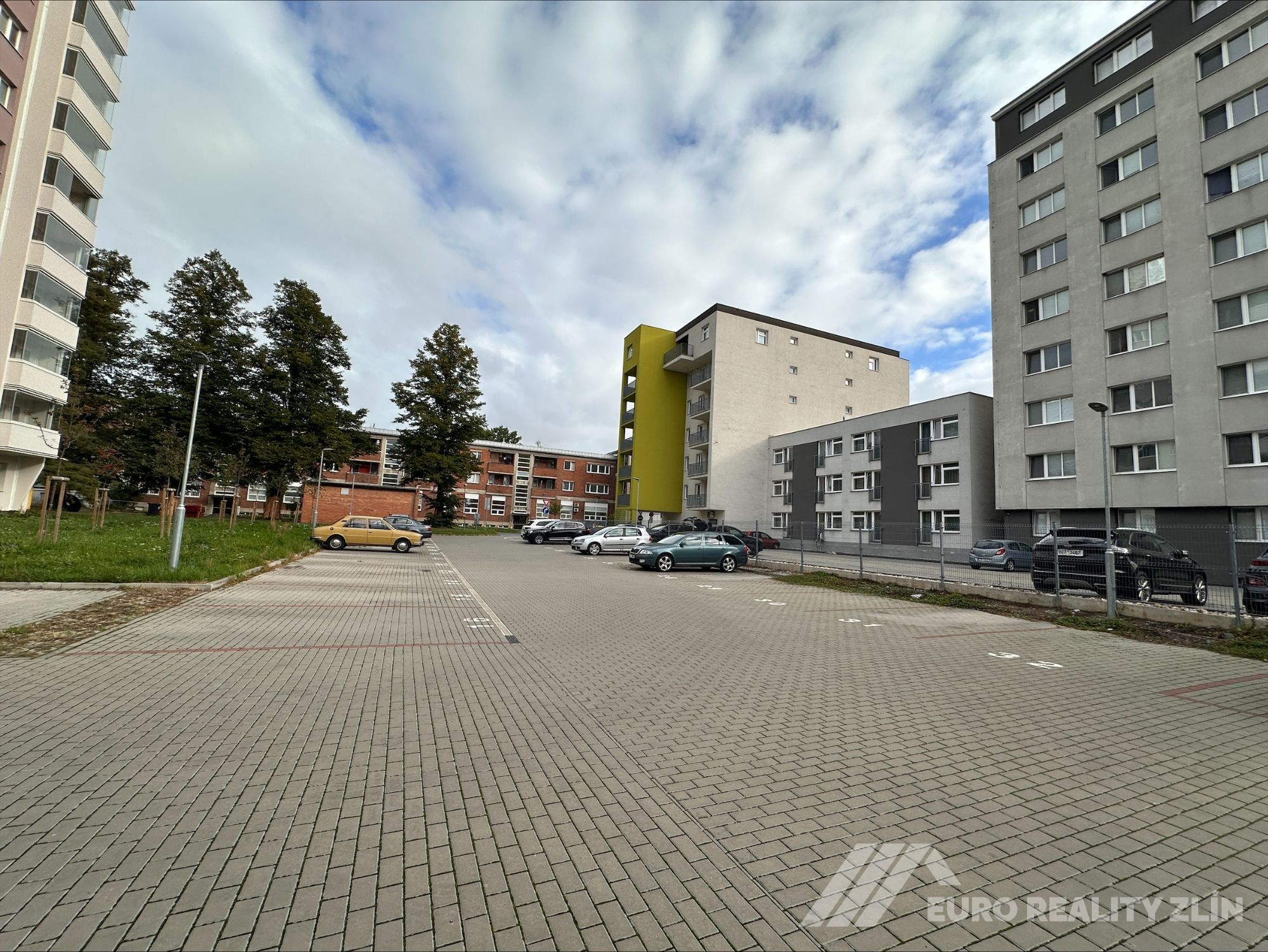 2+kk Rezidence Bílé domy, Otrokovice + parking 